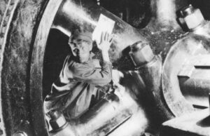 Σ.Β.Ε.Ο.Δ.: Αλληλεγγύη στον απολυμένο συνάδελφο Γ.Φ. από τις Εκδόσεις του Εικοστού Πρώτου