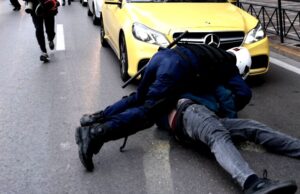 Θέλουν να επιβάλουν τον νόμο της σιωπής. Δε θα τους περάσει.