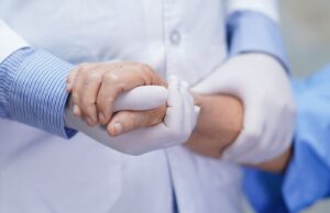 Ανακοίνωση Συλλόγου ιατρών ΕΣΥ – ειδικευόμενων ΠΓΝ Λάρισας