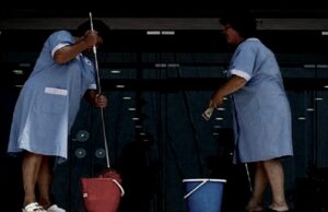 Δεν είμαστε όλες μαζί…