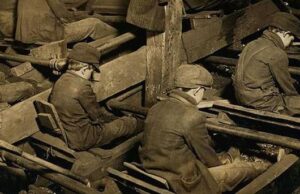 Λίγα λόγια για τον νεαρό προλετάριο που έσβησε στην άσφαλτο