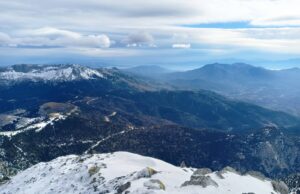 Κάτω τα χέρια από τη Δίρφη