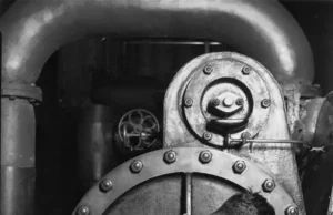 Οι «οίκοι αξιολόγησης» δίνουν τον ρυθμό στην εκμετάλλευση…