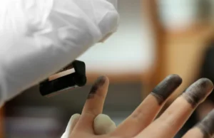 Για τα δαχτυλικά αποτυπώματα των μνημονιακών θα μιλήσουμε;