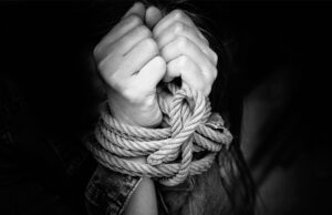 Η γυναίκα μόνιμος στόχος της πατριαρχικής οπισθοδρόμησης