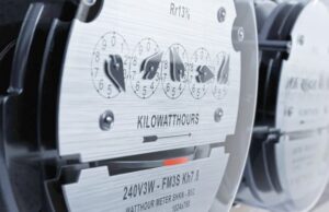 Για την ερώτηση στη Βουλή με αντικείμενο τα προβλήματα στους μετρητές ρεύματος από τον ΔΕΔΔΗΕ