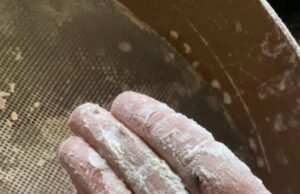 Ναρκωτικά μέσα στο αλεύρι της Γάζας – Παγίδες θανάτου τα κέντρα διανομής τροφίμων