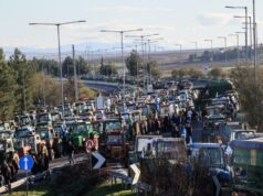 Ζήτω ο δίκαιος αγώνας των αγροτών. Νίκη στα μπλόκα!