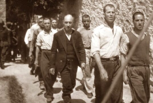 Μαθήματα ιστορίας στο Γκαίτε από τον Πρέσβη και από ιστορικούς παραχαράκτες