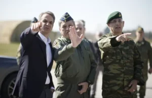 Πρώτα με τους Αμερικανούς ιμπεριαλιστές, μετά με την άμυνα…